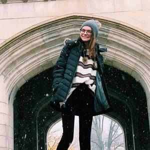 Meet your Posher, Kayla